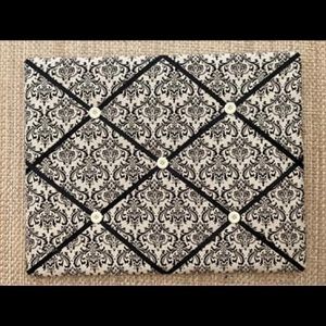 Brocade ribbon board